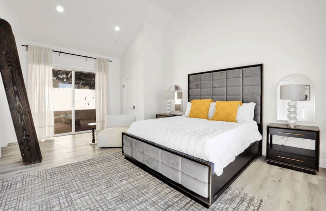 Castlewood by Avantstay Malibu Cliffside + View - Photo 28