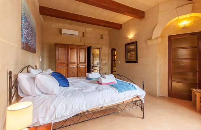 Gozitan Farmhouse Pool & Jacuzzi - PP 2 - Foto 10