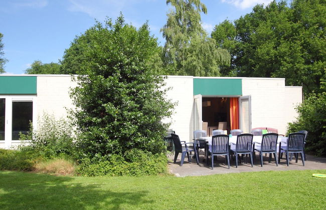 Spacious Bungalow with Dishwasher near Hunebedcentrum - Photo 30
