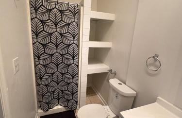 Charming 2-bedroom house 5 minutes from UF Health in sunny downtown Jacksonville - Foto 4