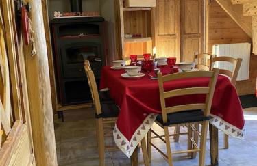 BEAU CHALET DE MONTAGNE SERRE CHEVALIER AU PIED DES PISTES PLEIN SUD - Foto 3