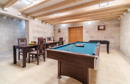 Luxury Stone Villa Nevija with heated pool - Photo 68