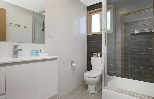 Seven Mile Beach Holiday Park - Photo 31