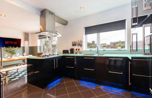 Stunning Bishop Auckland House with 5-bedrooms & 8 Beds Sleeps 12 with Free Parking by PureStay - Foto 20