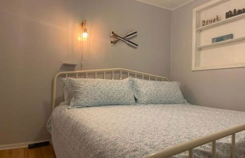 Caseville Splash and Sand Beach House - Photo 13