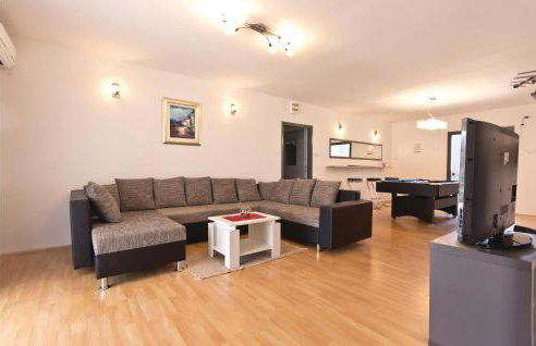 Amazing Home In Frkeci With Wifi - Foto 19