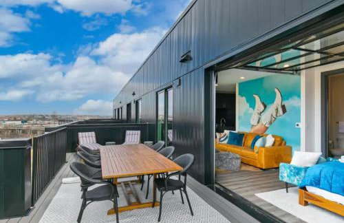 Muse- Morgan Wallen Speakeasy and Giant Balcony - Foto 4