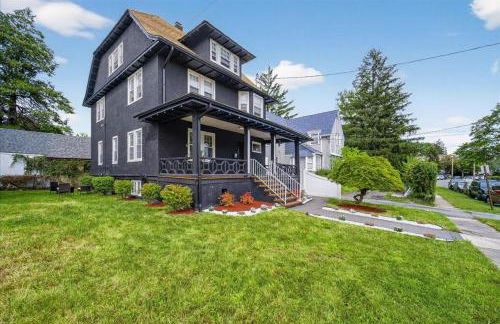 14 Guest, 9 Bed, Family Getaway- 30 min from NYC - Foto 1