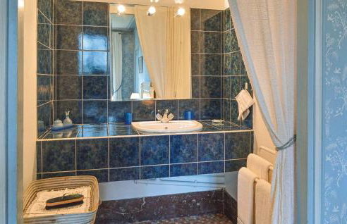 10 Bedroom Cozy Home In Allonne - Foto 48