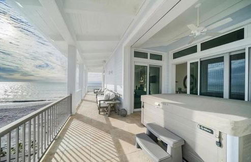 Private Beach Oceanfront Mansion in Naples LUXURY - Foto 21