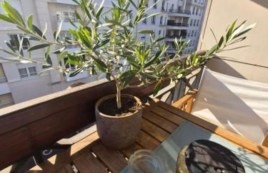 Studio climatisé avec balcon proche Champs-Élysées - Foto 14