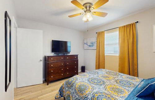 Relax in Retro - Photo 16