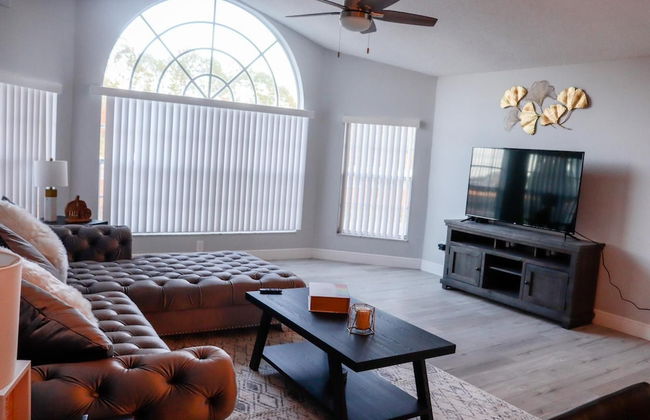 Grand Executive 3BD Condo Apartment Near Disney Parks 4 - Foto 7