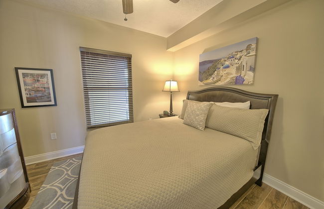 Astonishing Oceanfront Condo with Oversized Balcony to Enjoy Amazing Gulf View - Unit 0204 by RedAwning - Foto 9