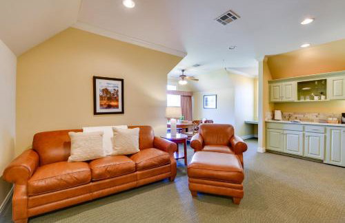 Springfield Studio Rental w/ Golf Course View! - Foto 2