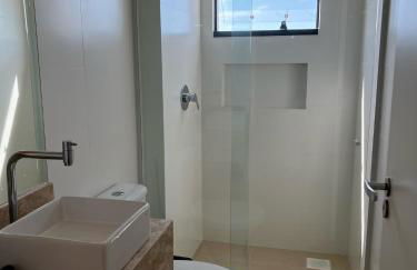 Encanto de apartamento, novo! A 290 metros da praia do Canto Grande! - Photo 5