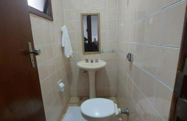 Casa com Jacuzzi aquecida praia do Lazaro - Foto 20