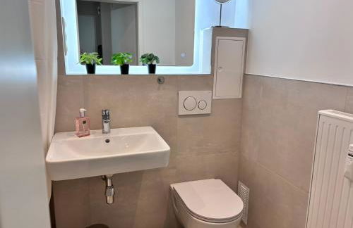 RAUM2GO - NO2 zentrales 2-Zimmer apartment DESIGN & BLICK - Foto 10