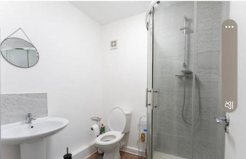 Elegant 2BR Escape Ideal for Long Stays - Foto 21