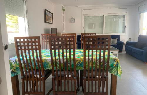 Big house with swimming pool - Photo 9