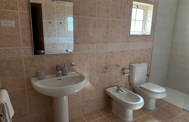 BnB Homes Luxurious Villa With 5 Bedrooms Pool - Foto 68