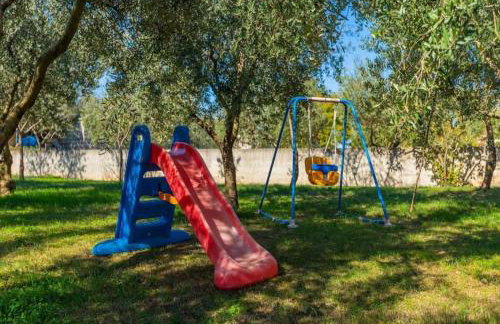 Villa Chiara 2 Bedroom, Private Pool, BBQ & Child-Friendly - Foto 35