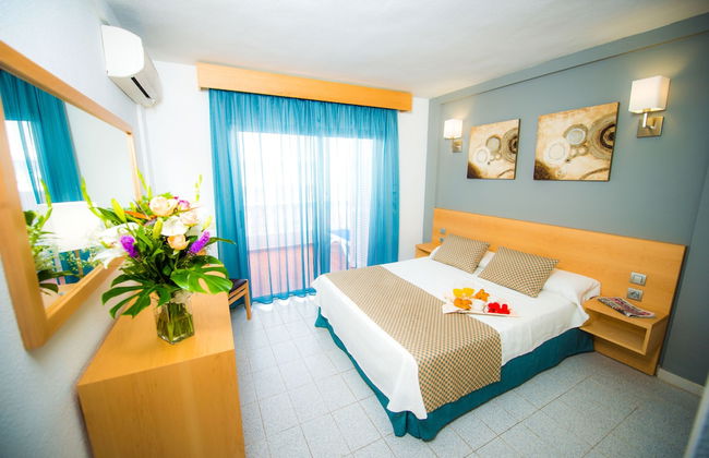 Ona el Marqués Resort - Photo 4