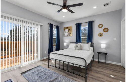 Retreat to a Brand-new Downtown Home 4br/3ba! - Foto 21