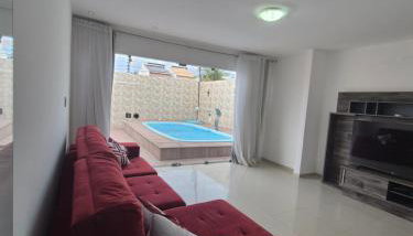 Casa com piscina - Foto 1