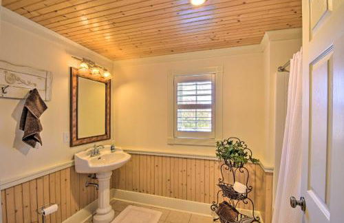 Serving Southern Charm at this Clarkesville House! - Foto 18