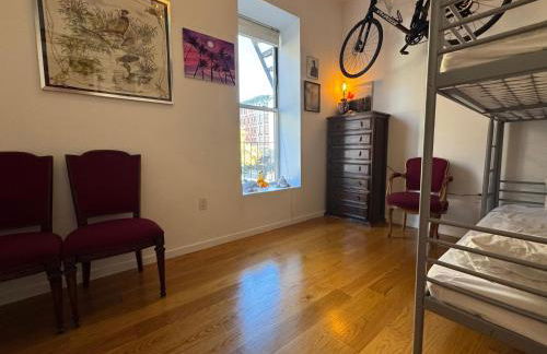 Large and Luxurious in Strivers Row - Photo 32