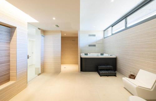 Luxury House Chaparral Golf E12 by AORA STAY - Photo 46