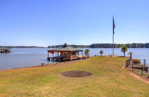 Dock and Fire Pit Stunning Lake Sinclair Home! - Foto 31