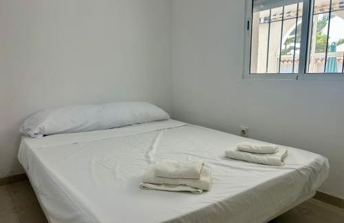 Villa with Pool, Chill-Out & BBQ - Foto 56