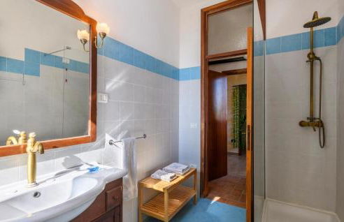 Amazing Apartment In Montefelcino - Photo 29