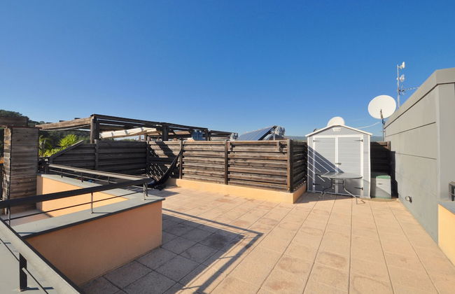 Apartment Garbi Boadella - Photo 11