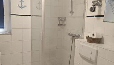 Siegen Work and stay 2 Betten Badezimmer Küche Waschmaschine Wohnzimmer - Foto 2