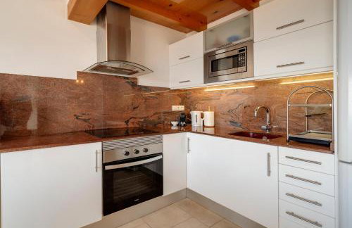 Vista Faro-Apartamento con balcón que mira al mar - Foto 12