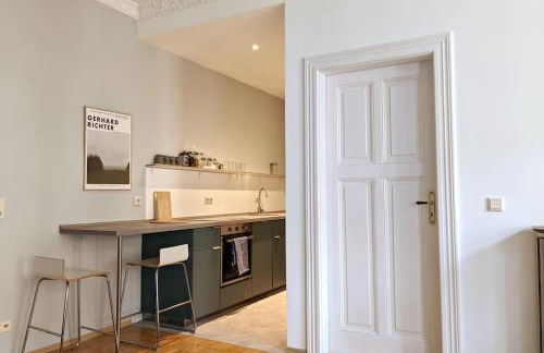 Stilvolle Moderne unter hohen Decken - Foto 21