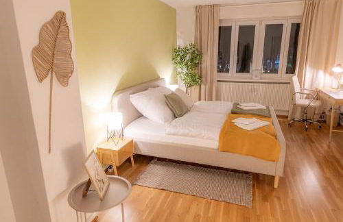 K15 Cozy, Unique & Spacious 3-Room Apartment with Balcony or Single Room by LIPA - Foto 43