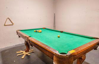 LUX - Downtown Oasis - Pool Table! Free Parking! - Foto 17