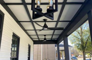 Historic, Full-reno, Downtown from Night Scene and Venues - Foto 5