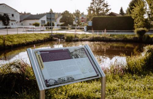 Ferienwohnung König Ludwig - Modernes Design-Apartment für Paare und Genießer am Starnberger See by LIVARIA - Foto 53