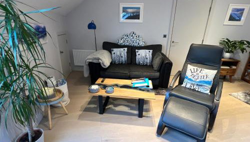 River Vista Retreat - Luxury duplex Apt - Views - Parking - Cycle storage - Spa access option - Foto 4