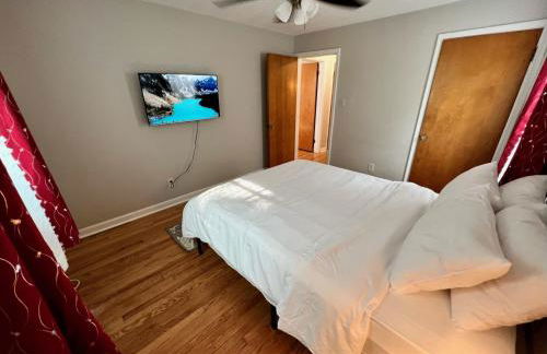 Red Ruby Spacious 2 Bedroom Apt 10 Minutes to Dwntwn - Foto 14