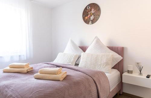 SmartStay Apartment 91 m2, Balkon, Parkplatz, Self Check-in, 2 WCs, Kaffeevollautomat - Foto 15