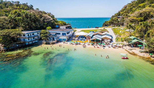 Bombinhas Day Trip + Sepultura Beach Snorkeling - Foto 4