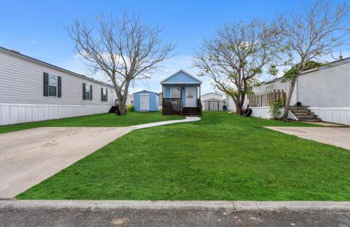 Coastal Haven Minutes From Beaches and Downtown - Foto 28