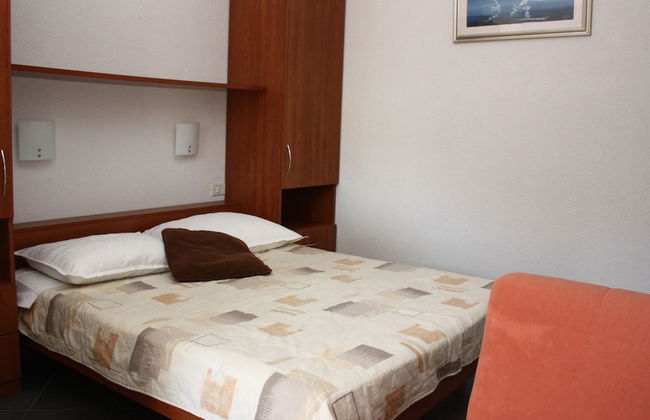 Exquisite Villa with Private Hot Tub in Grebaštica - Foto 4