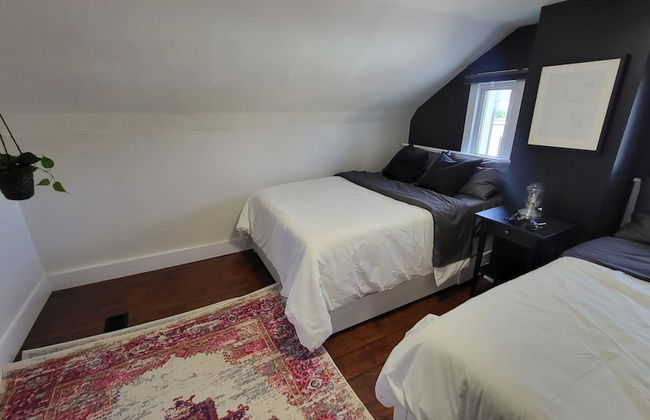 JstLikeHome - Old Ottawa - Photo 1